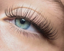 Load image into Gallery viewer, Blooming Lash Serum