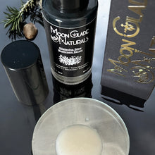 Load image into Gallery viewer, Glistening Glow Mushroom Hydrating Serum