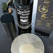 Load image into Gallery viewer, Glistening Glow Mushroom Hydrating Serum
